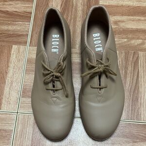 Bloch Women’s Tan Tap-Flex Shoes Size 8